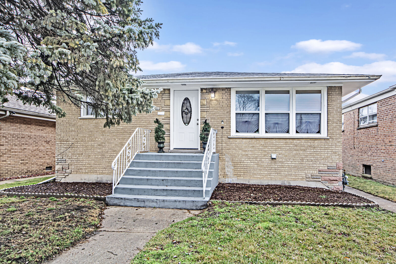 Property Photo: 14311 Ingleside Avenue IL 60419