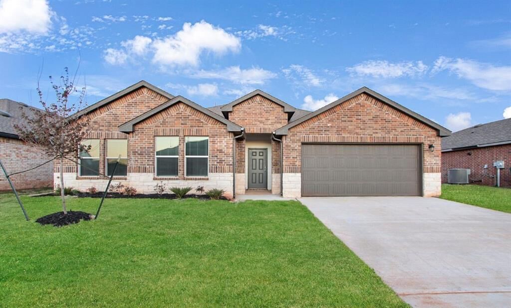 Property Photo: 14808 Lost Falls Way OK 73142