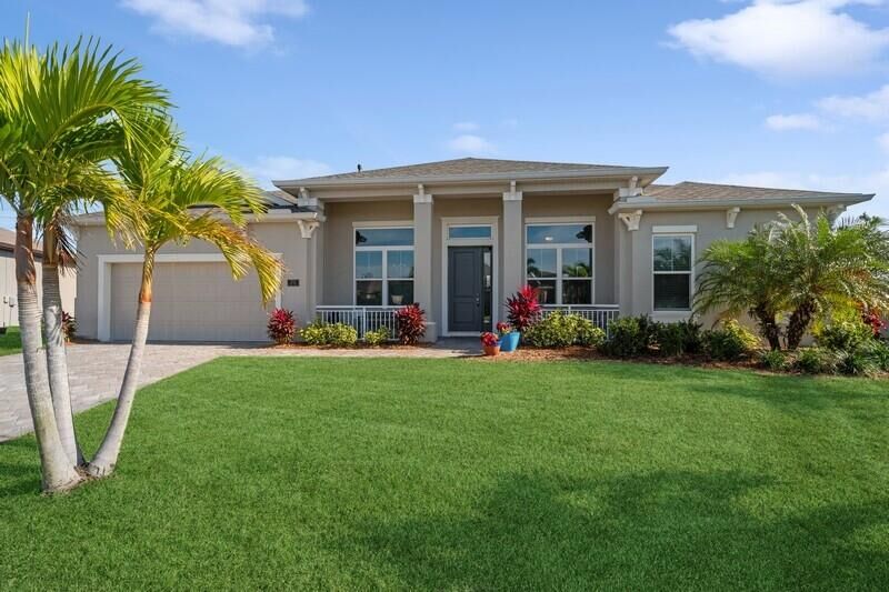 Property Photo:  2757 Kilns Circle  FL 32904 