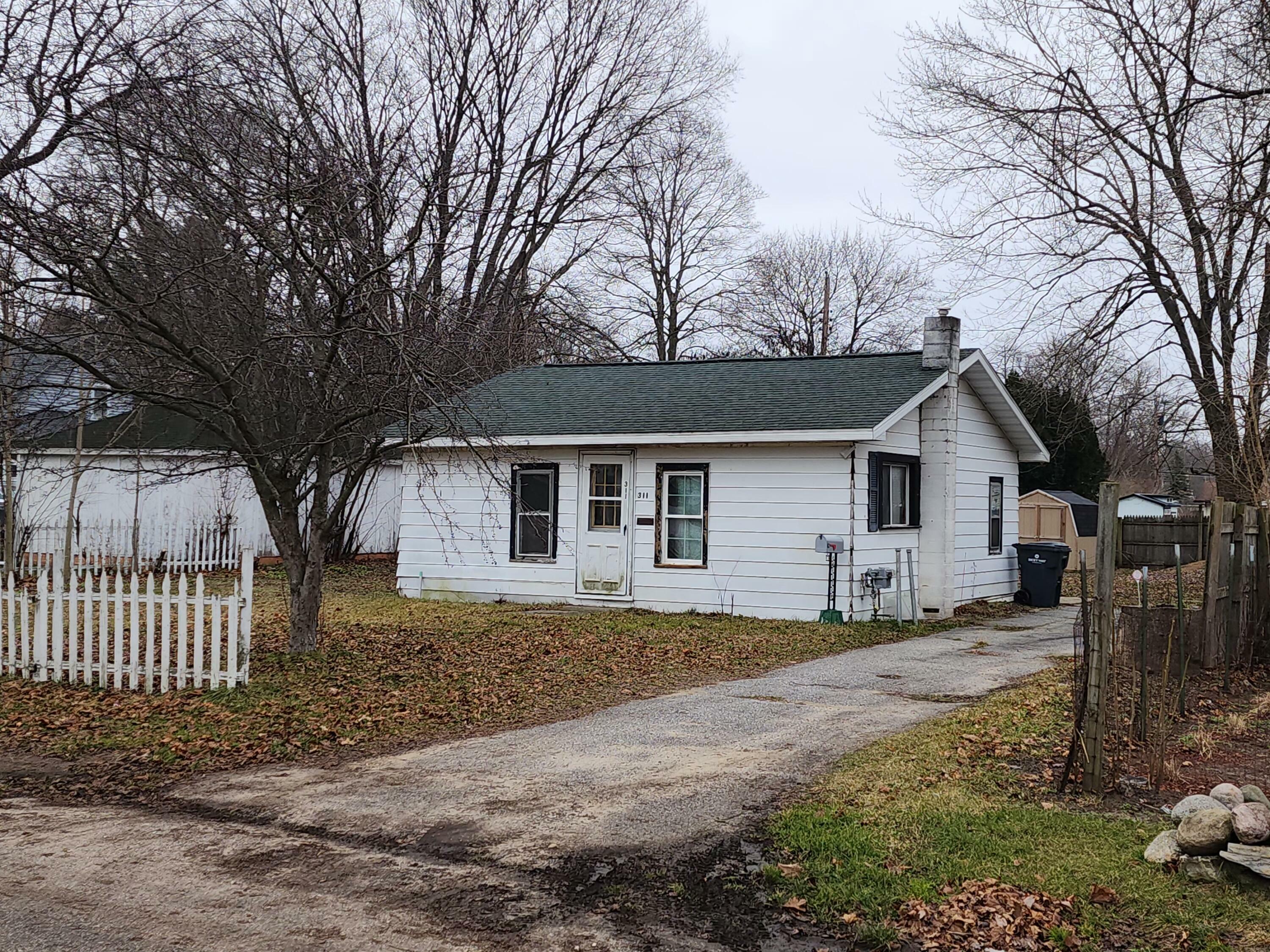 Property Photo:  311 S Maple Street  MI 49057 