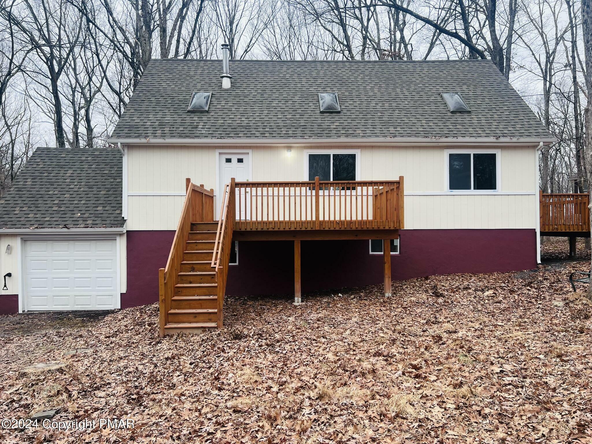 Property Photo:  228 Doe Loop  PA 18324 