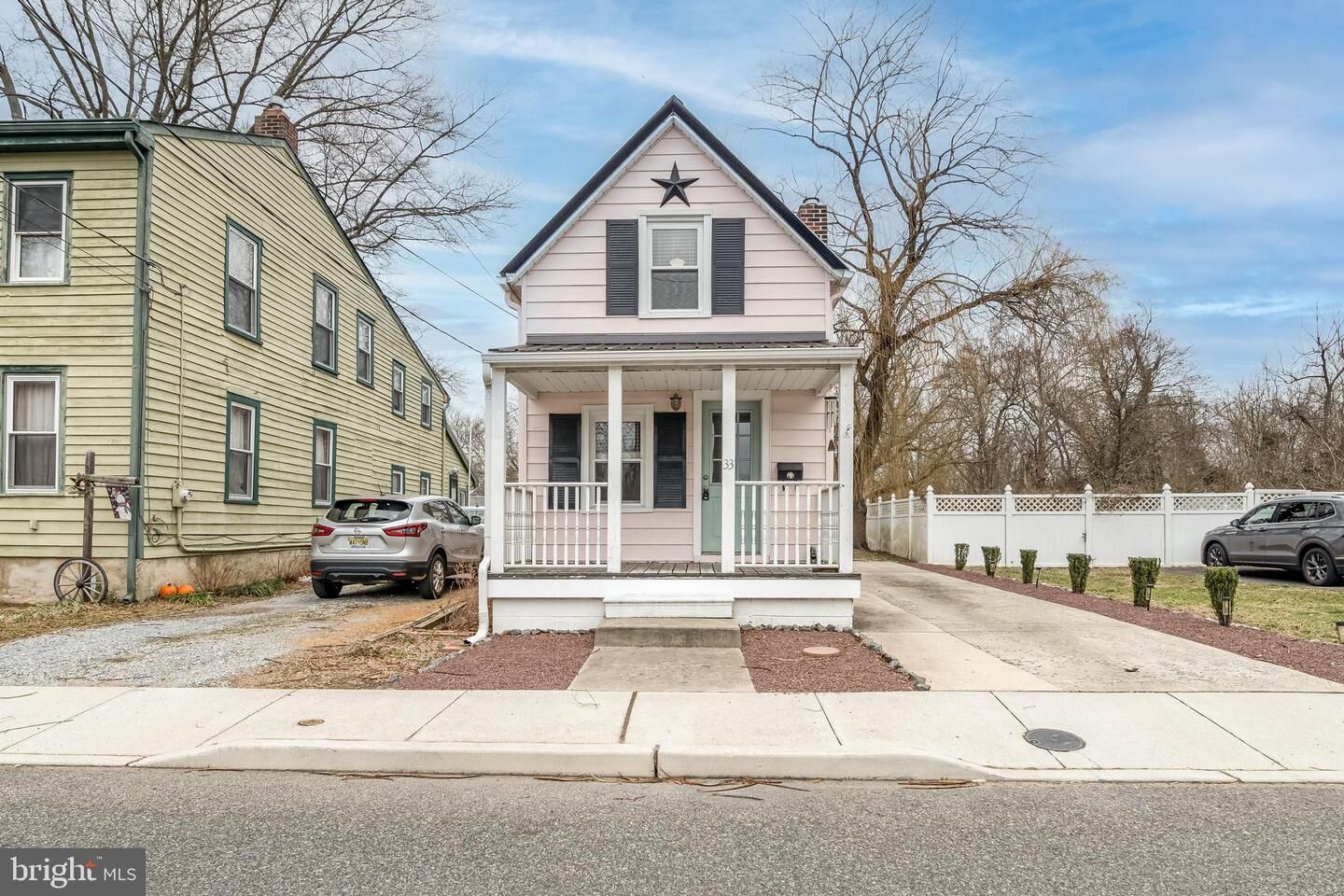 Property Photo:  33 E Millbrooke Avenue  NJ 08098 