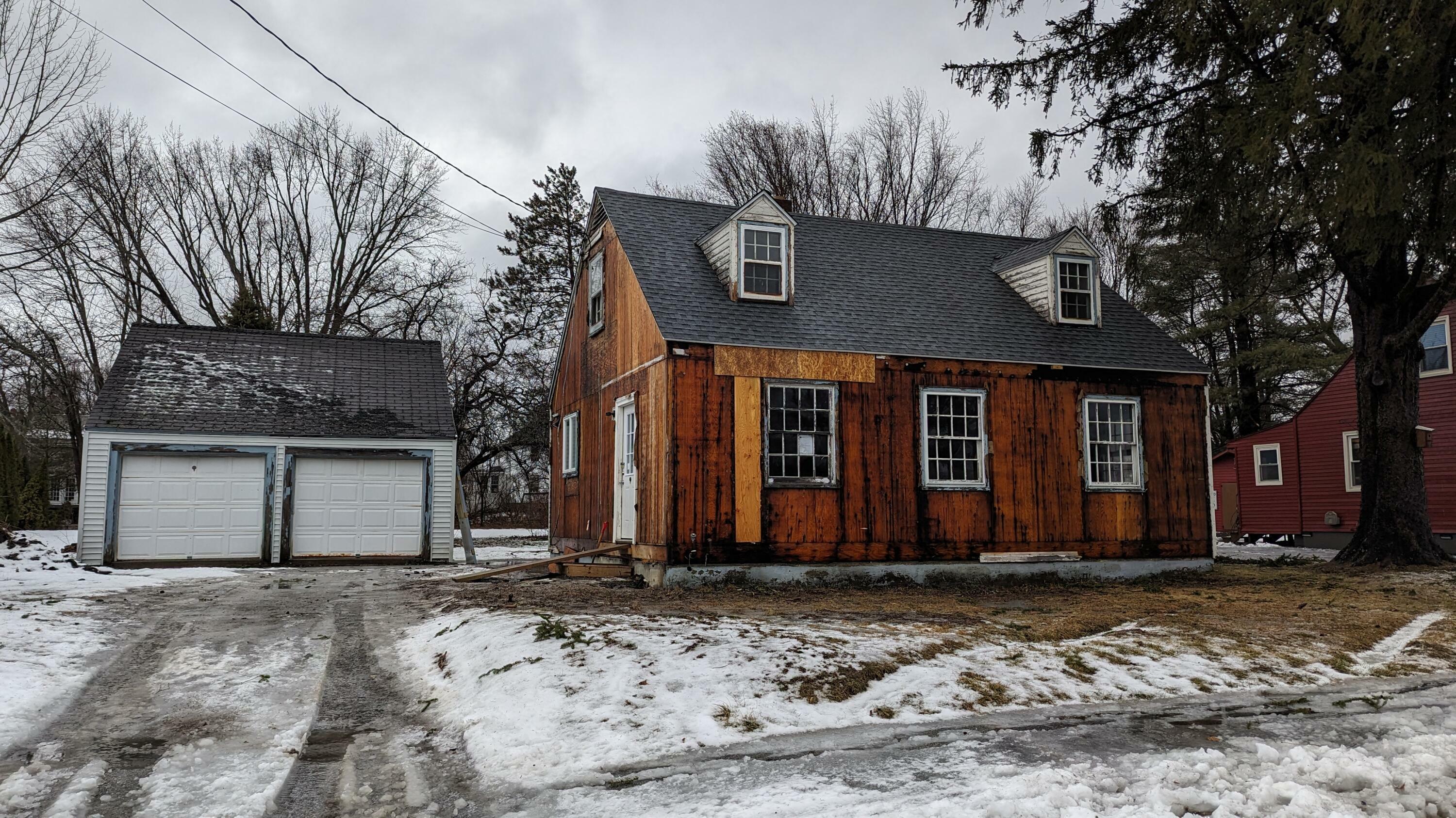 Property Photo:  8 Jefferson Street  ME 04412 