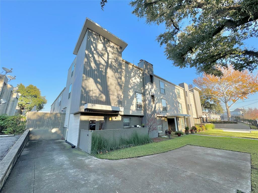 Property Photo:  4224 Rawlins Street 2  TX 75219 
