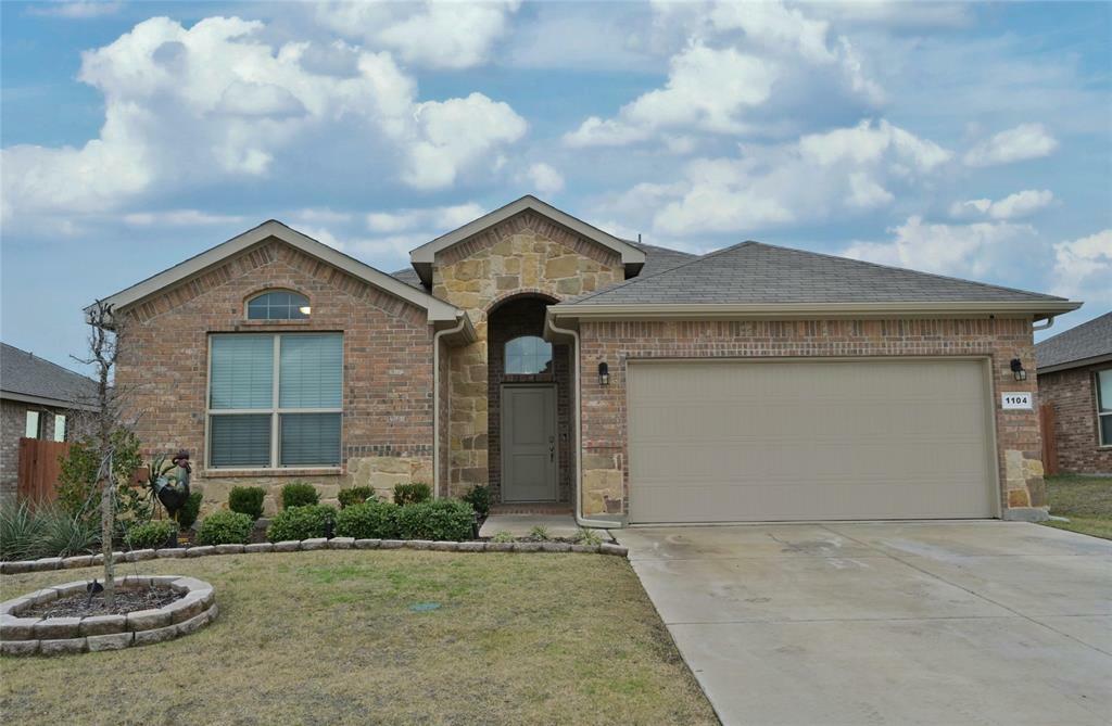 Property Photo:  1104 Dublin Drive  TX 76033 