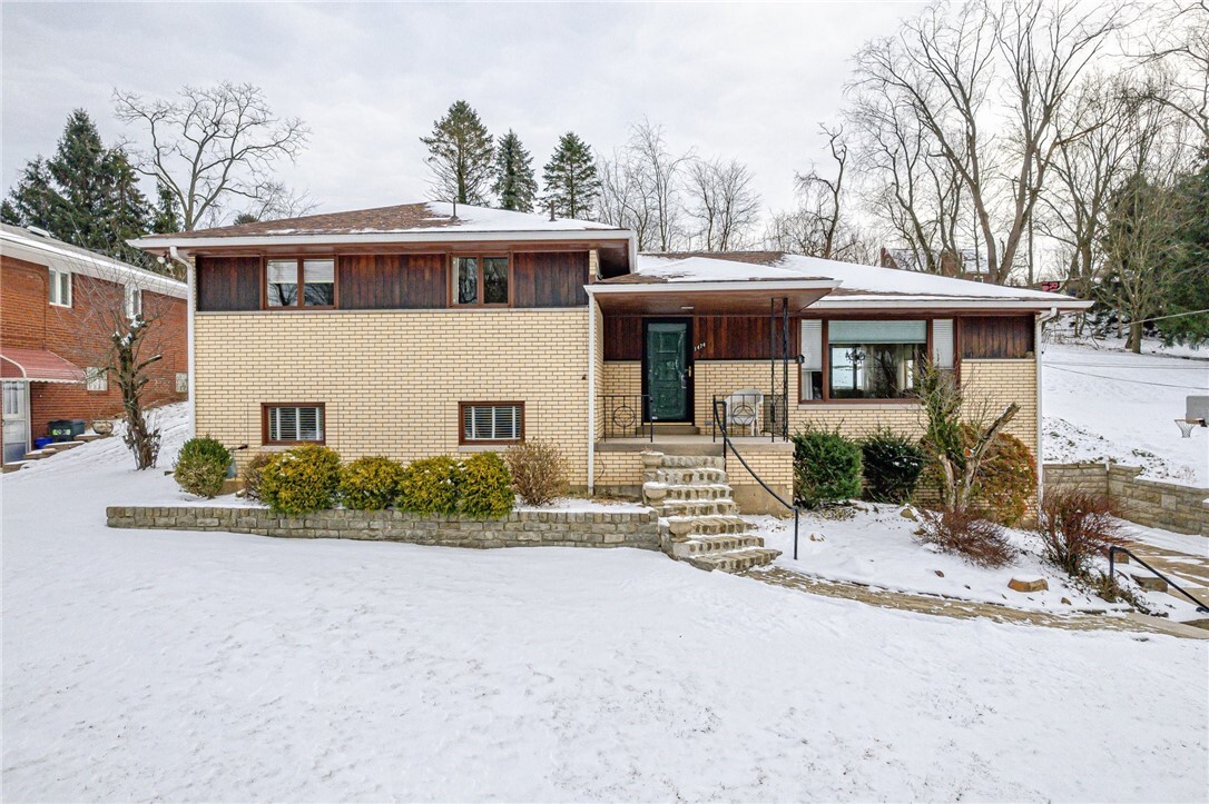 Property Photo: 1474 Judy Lane PA 15146