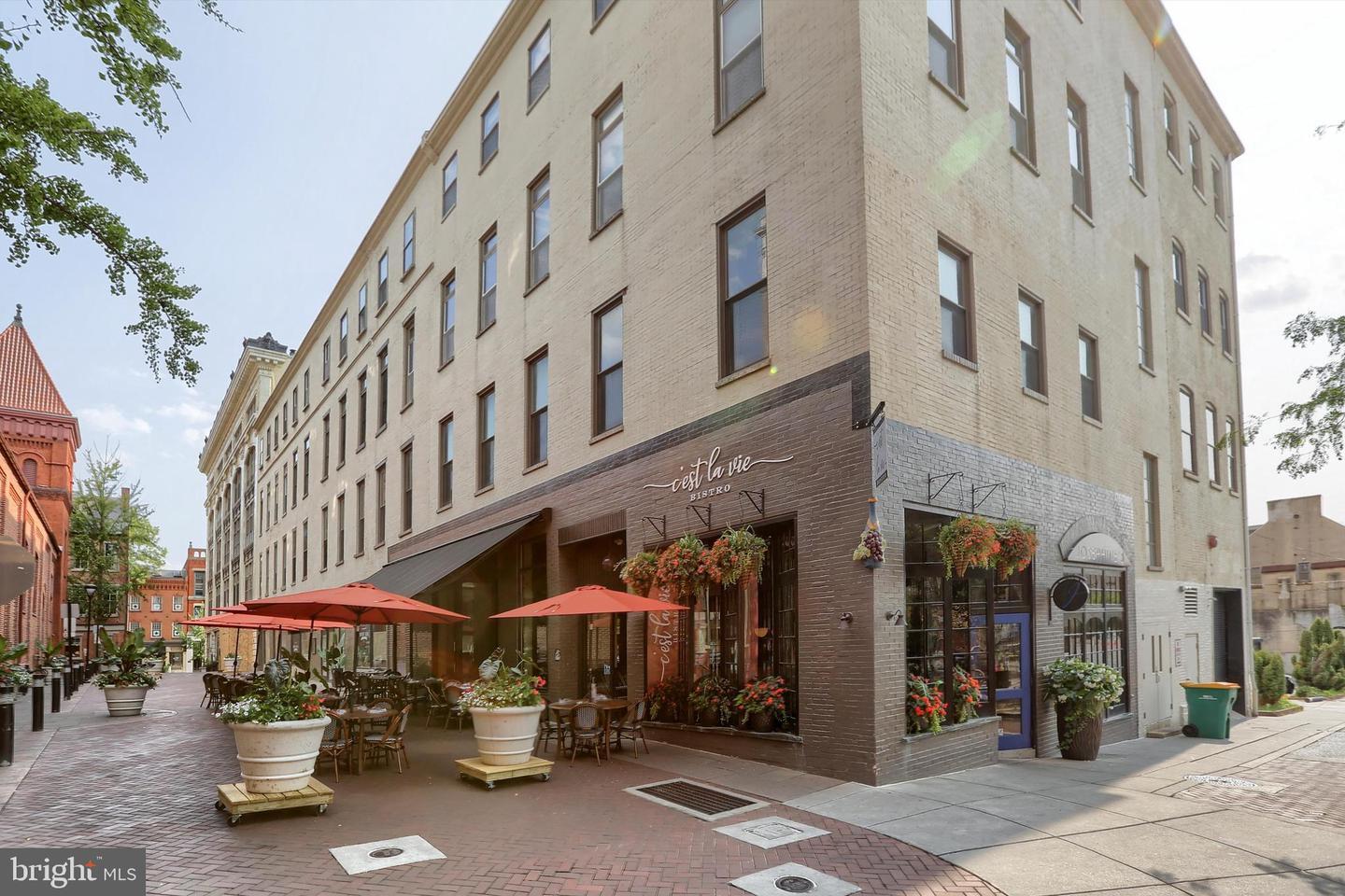 Property Photo: 10 N Market Street 205 PA 17603