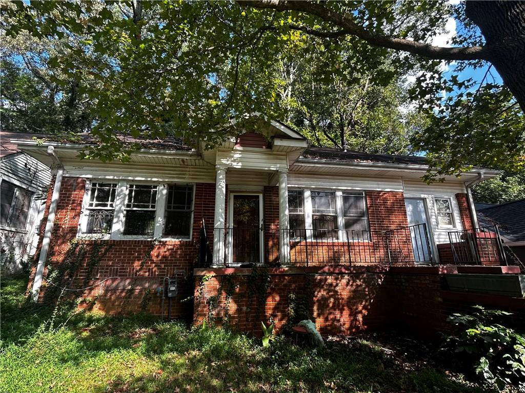 Property Photo:  1324 Boulevard Lorraine SW  GA 30311 