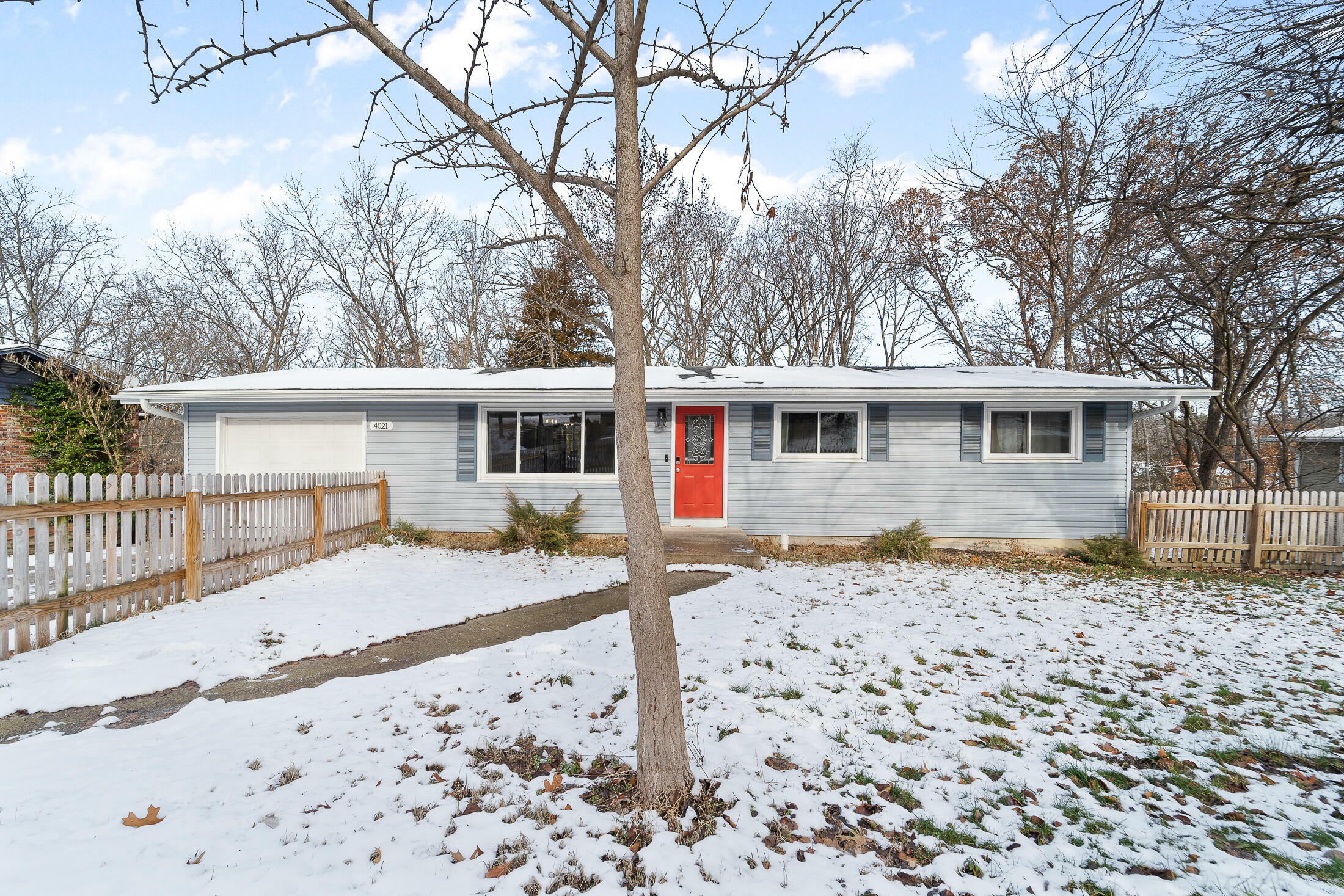 Property Photo:  4021 Grace Ellen Drive  MO 65202 