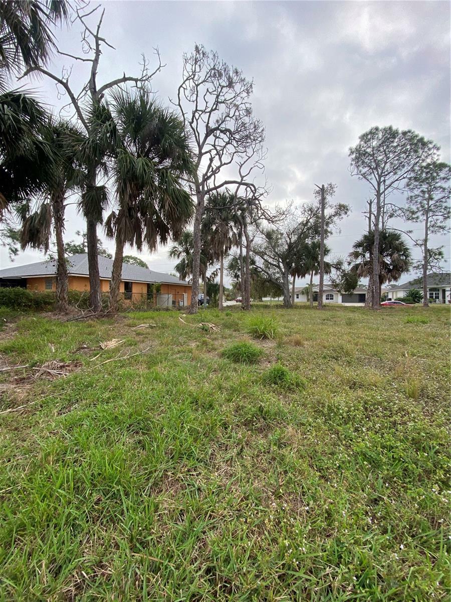 Property Photo:  45 Long Meadow Lane  FL 33947 