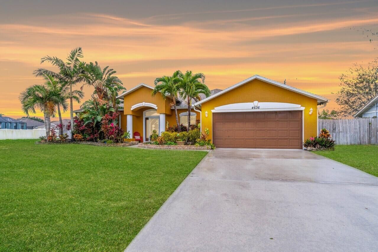 Property Photo: 4636 SW Flintstone Drive FL 34953