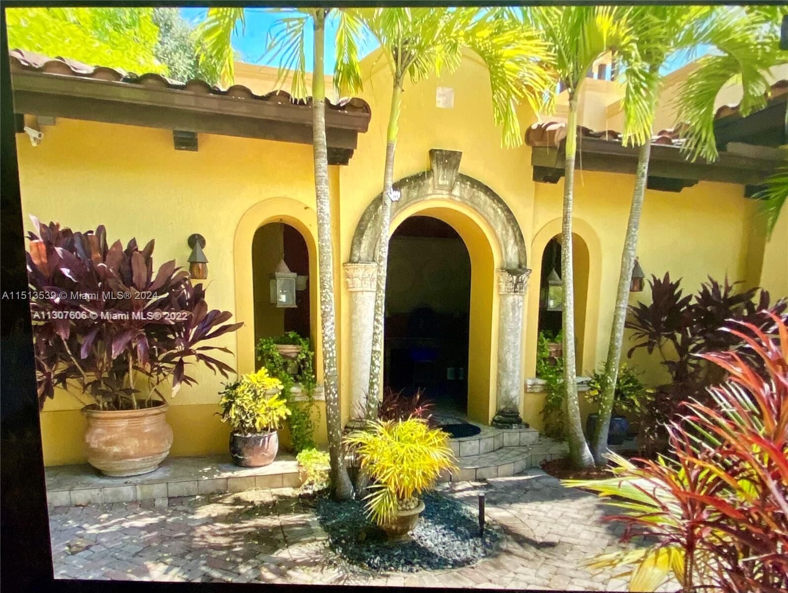 Property Photo: 2130 SW 24th Ter FL 33145