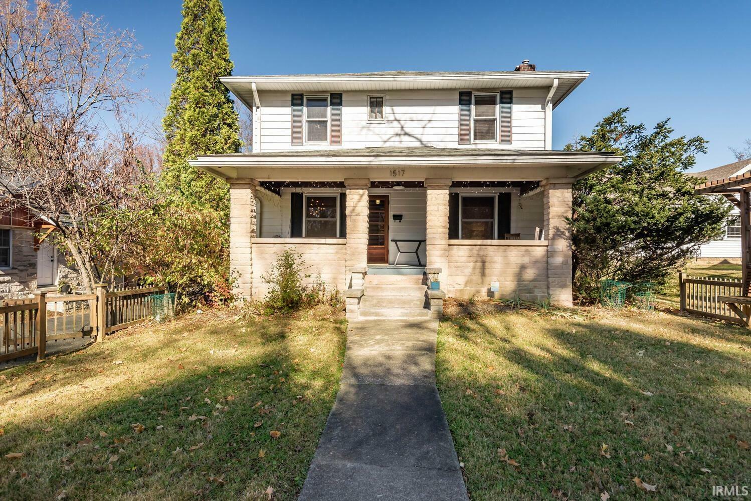 Property Photo:  1517 E University Street  IN 47401 