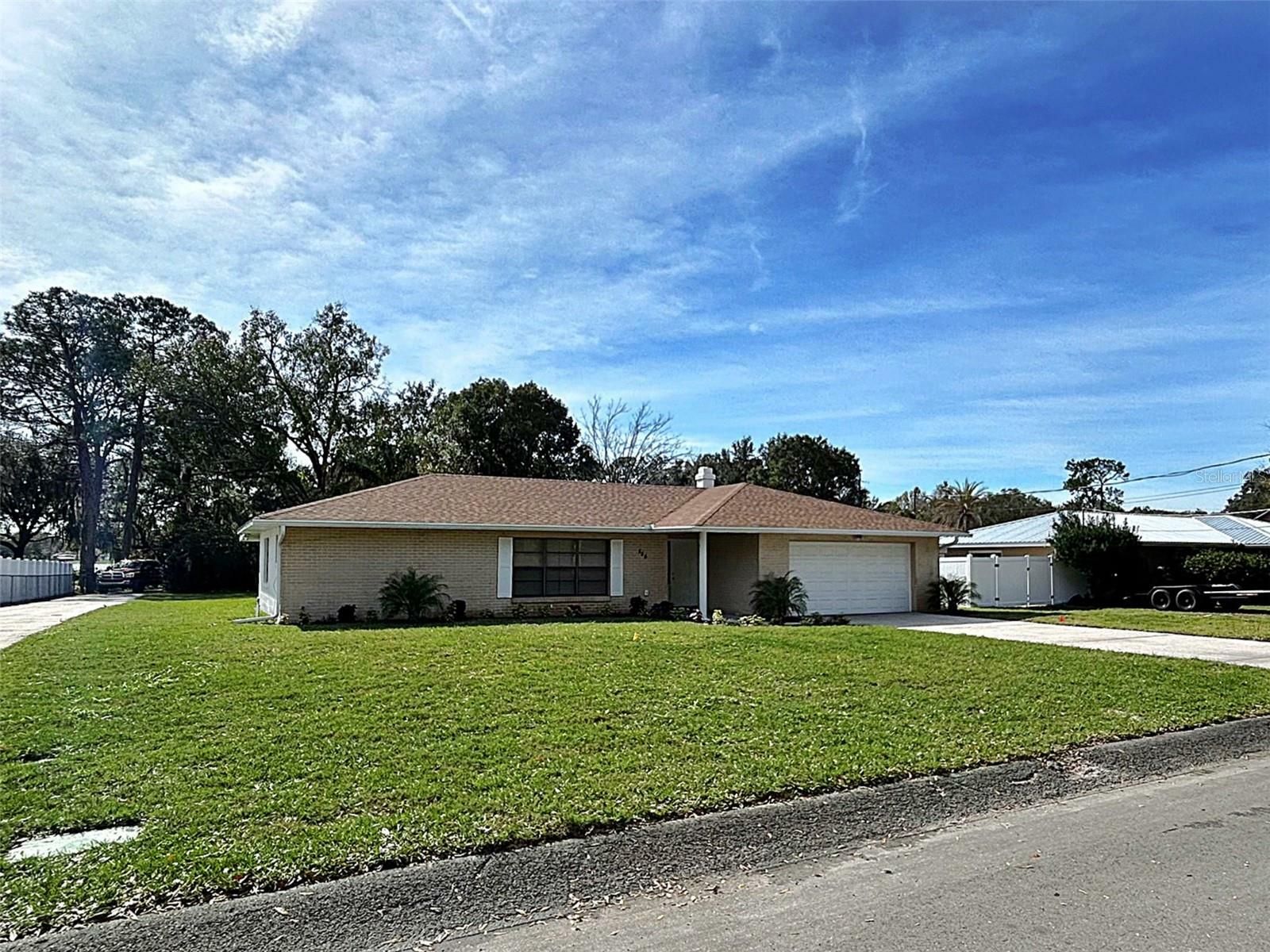 Property Photo:  544 Coleman Drive W  FL 33884 