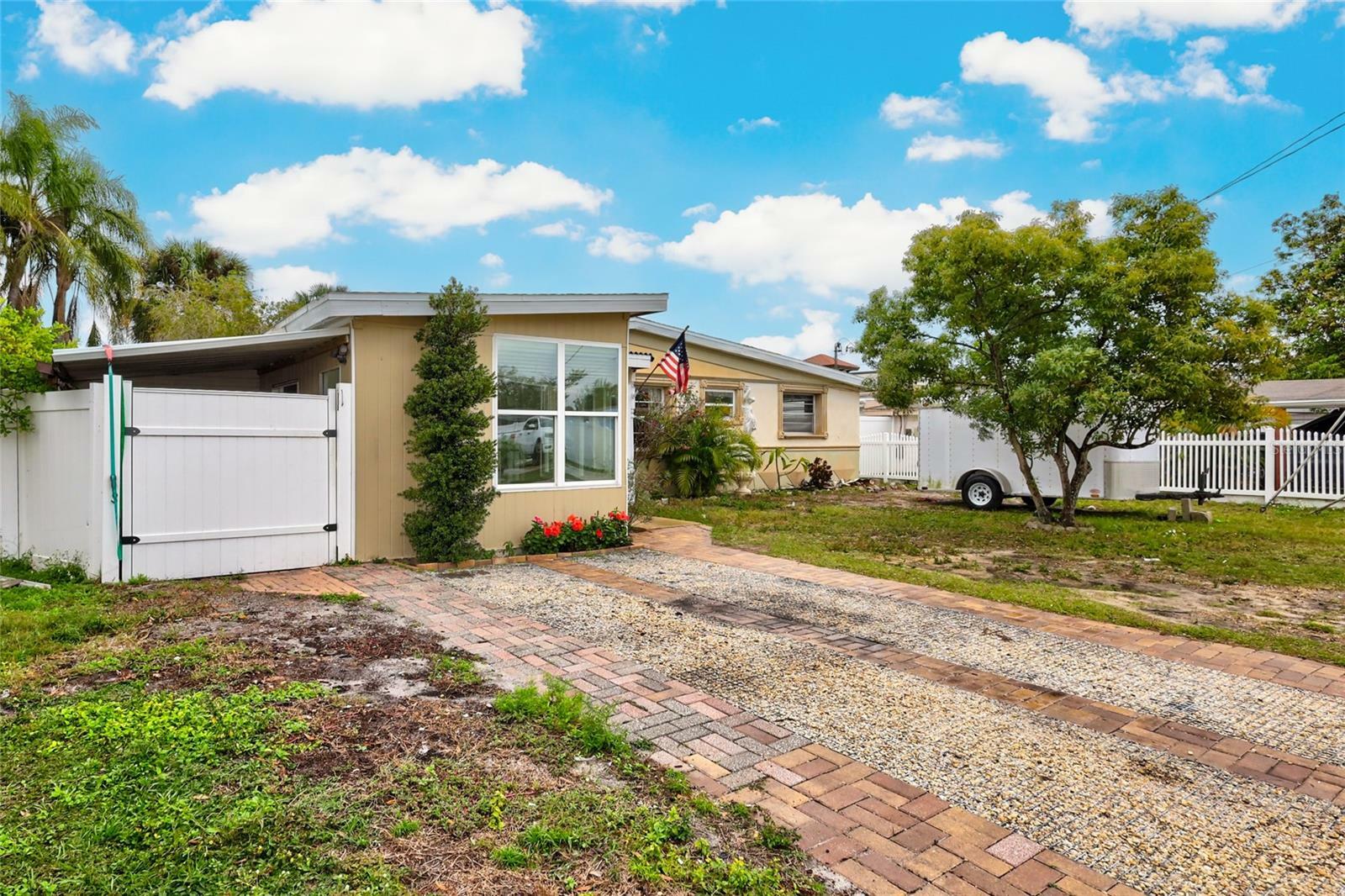 Property Photo:  7505 Brighten Drive  FL 33615 