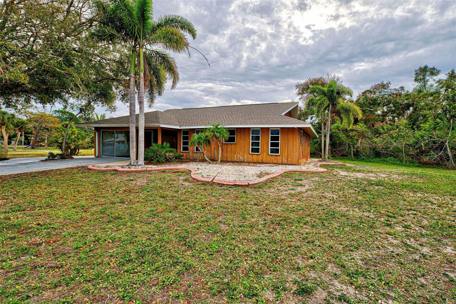 425 Morrison Avenue  Englewood FL 34223 photo