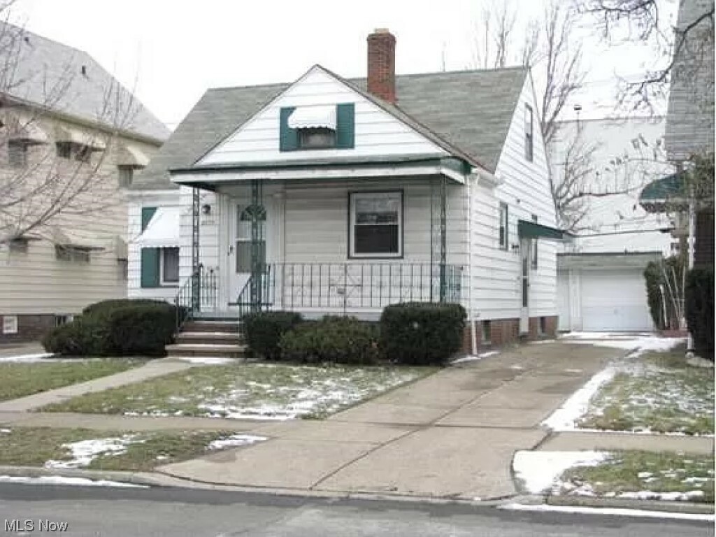 2179 Clarence Avenue  Lakewood OH 44107 photo