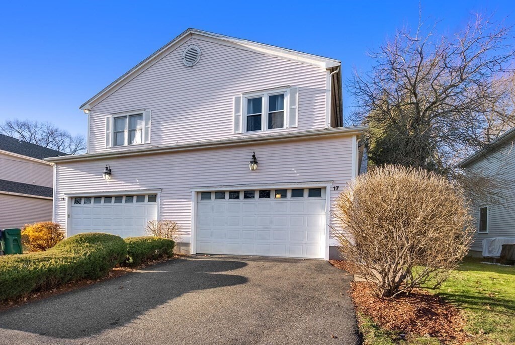 Property Photo: 17 Tanglewood Rd 17 MA 02459