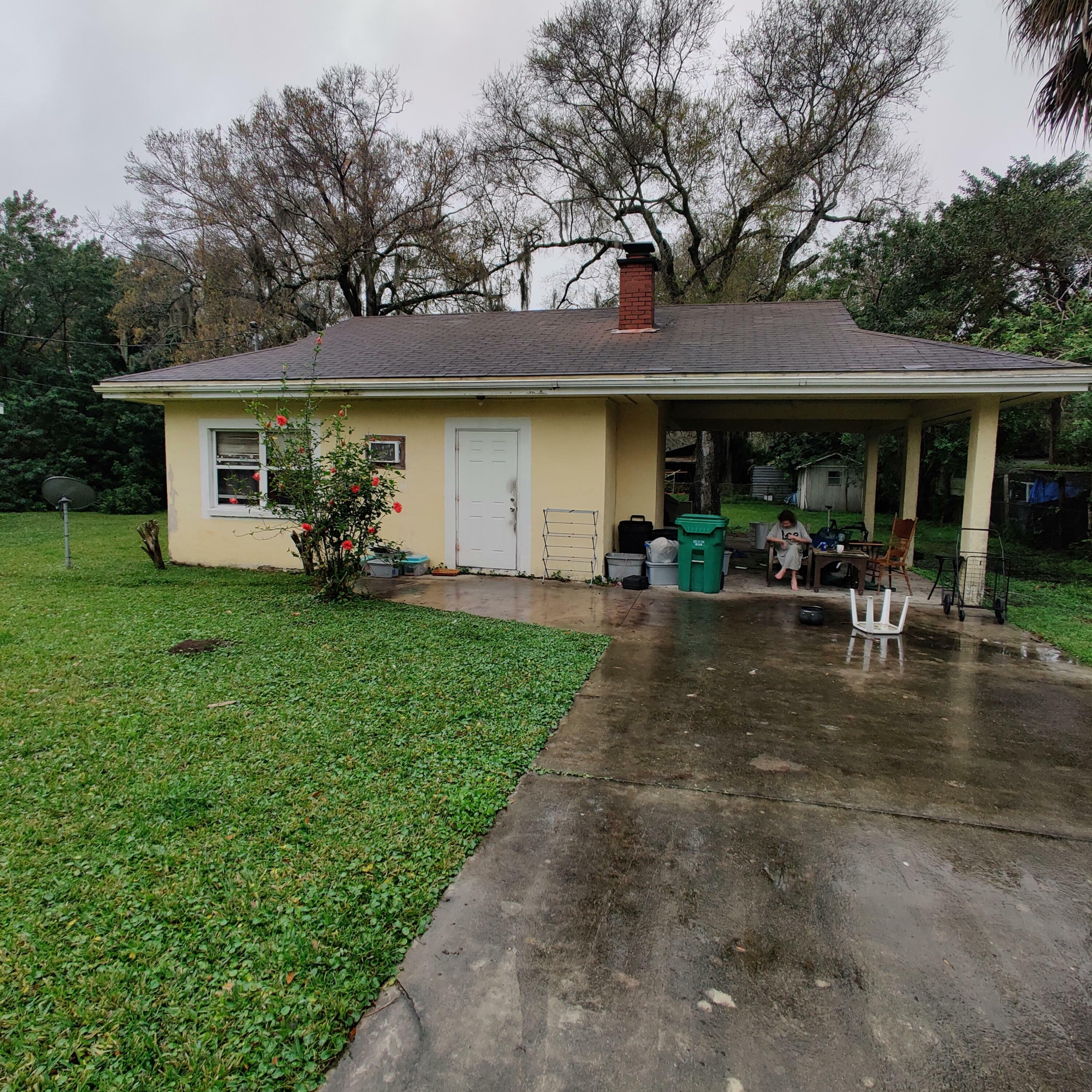 Property Photo:  2403 S 38th Street  FL 34981 