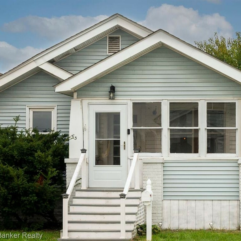 Property Photo:  53 E Goulson Avenue  MI 48030 