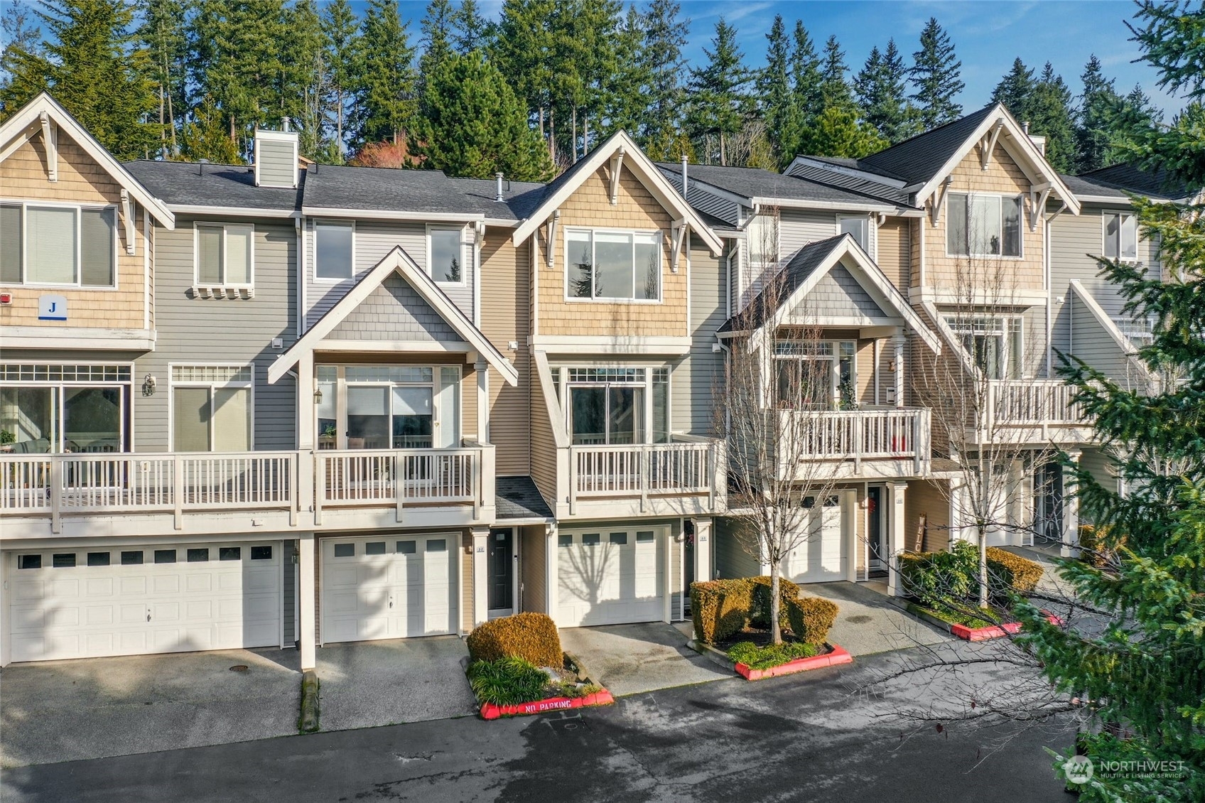 Property Photo: 23120 SE Black Nugget Road J3 WA 98029