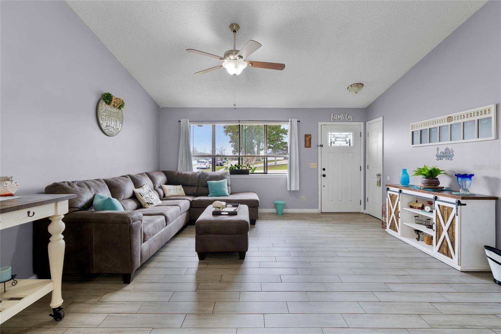 Property Photo:  1092 W Seagate Drive  FL 32725 