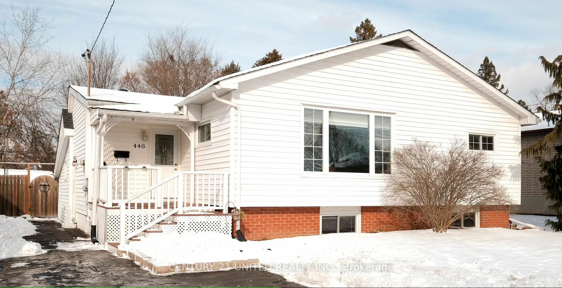 Property Photo: 446 Cameron St ON K9J 3Z3