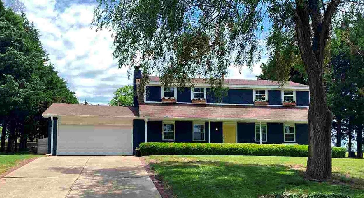 Property Photo:  1509 Summers Pl  OK 74604 