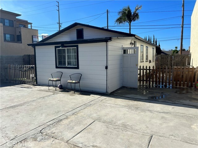 Property Photo:  25016 Narbonne Avenue  CA 90717 
