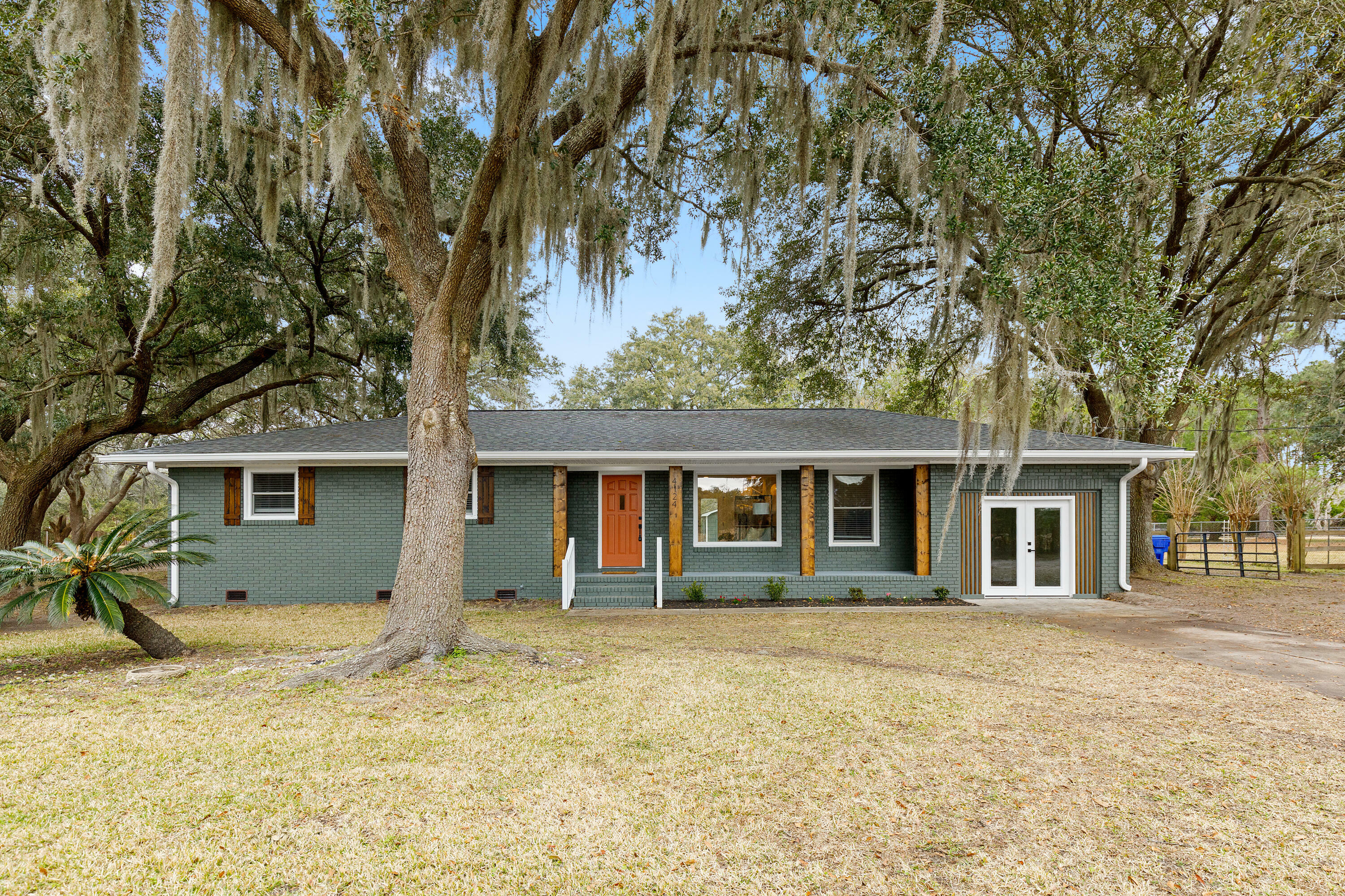 Property Photo:  4124 Blue Cross Lane  SC 29455 