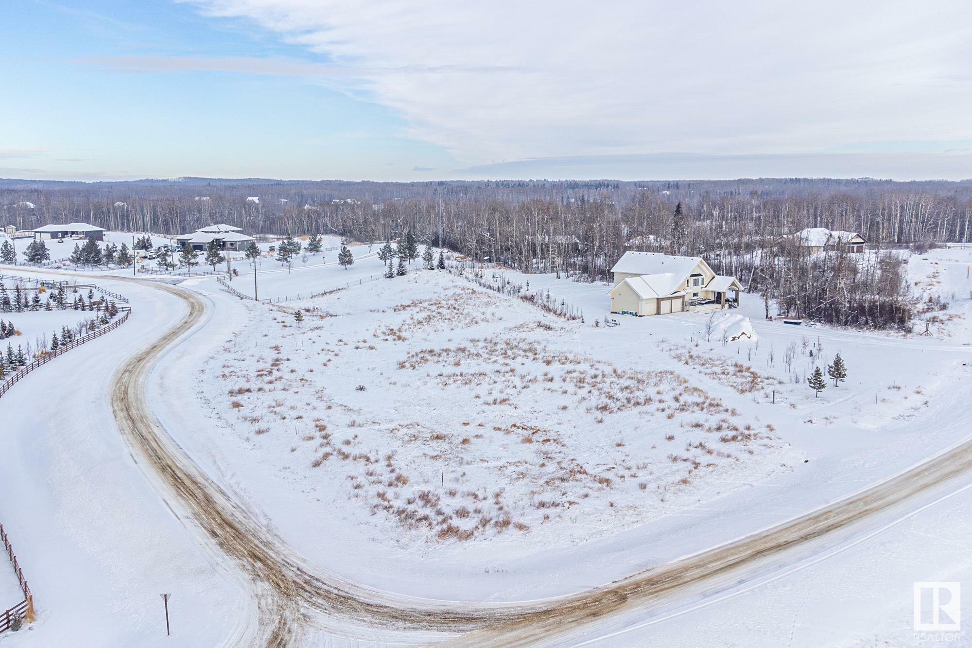 Property Photo:  53524 Rge Rd 275 35  AB T7X 3V6 