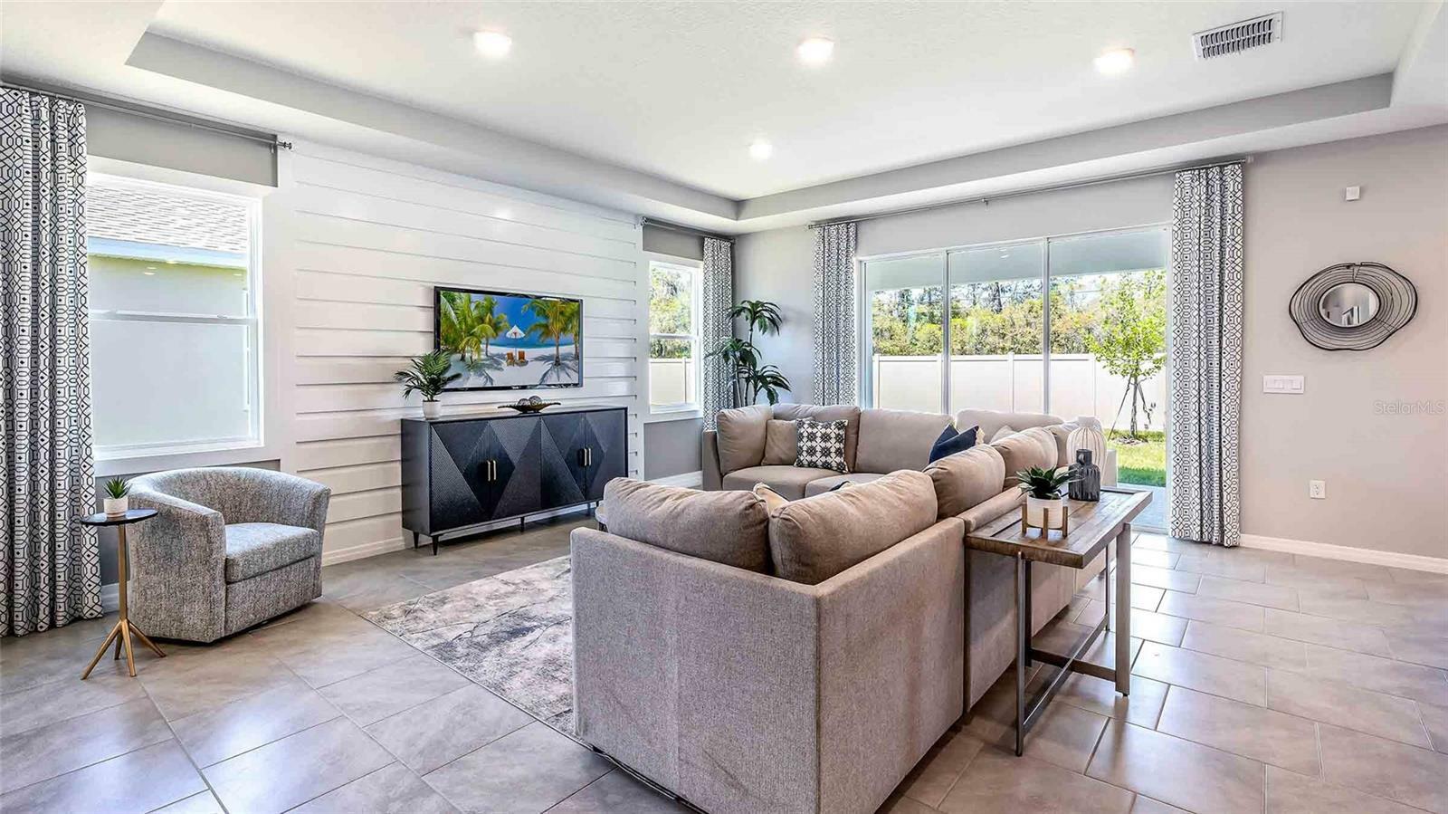 Property Photo: 5928 SW 46th Drive FL 32608