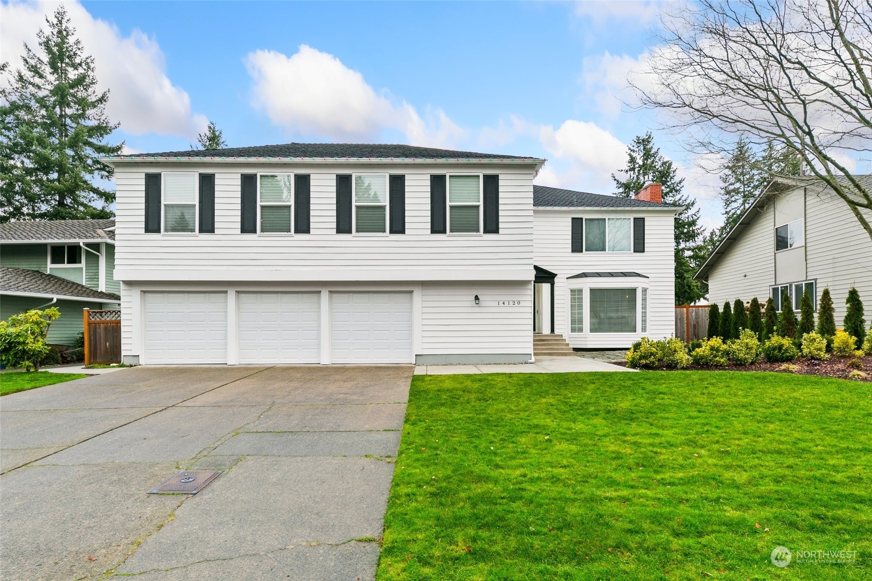 Property Photo:  14120 SE 167th Street  WA 98058 