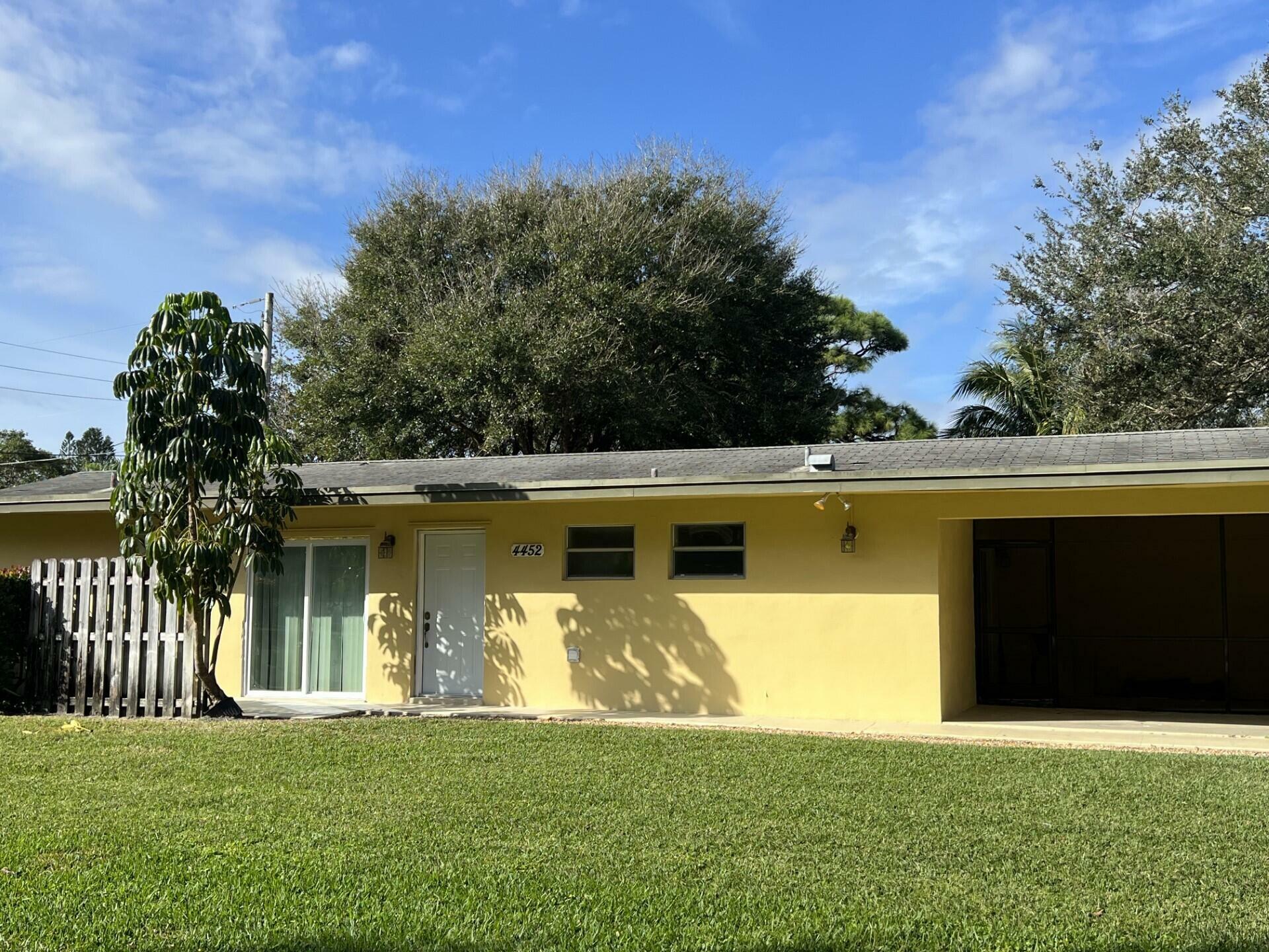 Property Photo:  4452 Golfers Circle W  FL 33410 