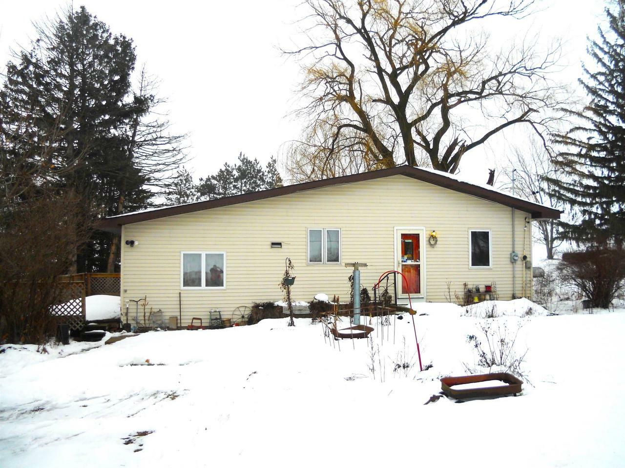 Property Photo:  5219 South County Road H  WI 53576 