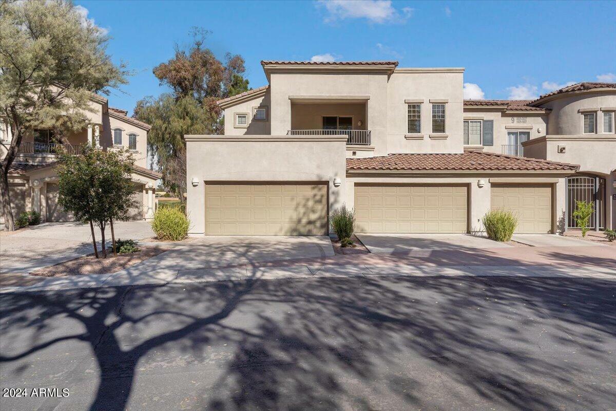 Property Photo: 11000 N 77th Place 2027 AZ 85260