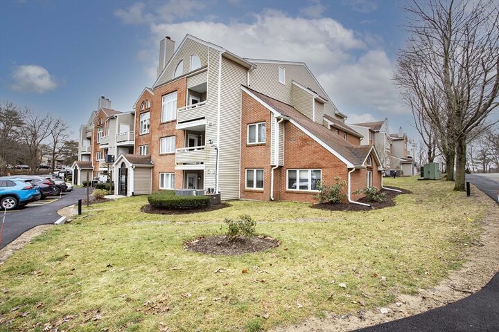 Property Photo:  10 Chapman St 105  MA 02189 