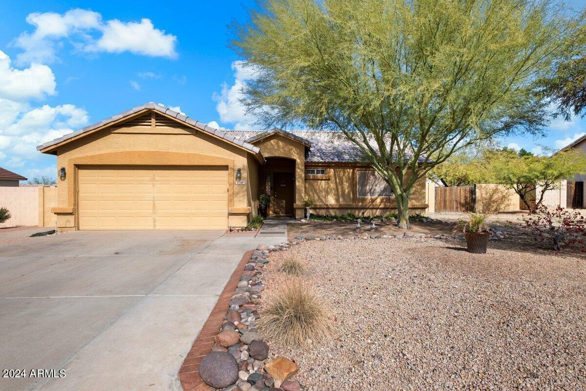 Property Photo:  1738 E South Mountain Avenue  AZ 85042 