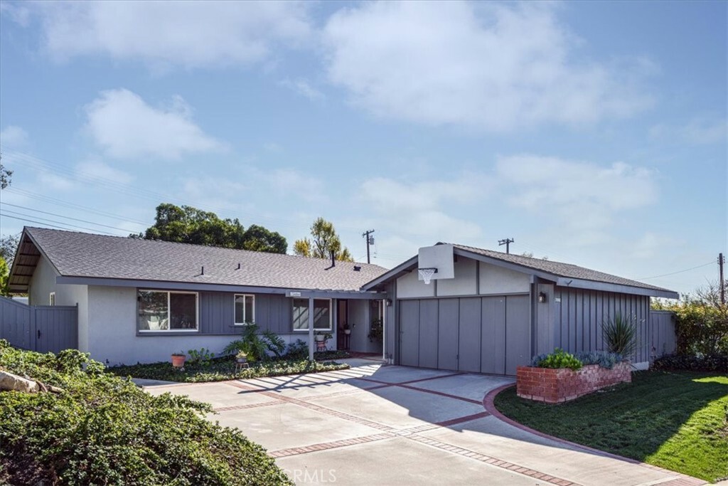 Property Photo:  7018 Larkvale Drive  CA 90275 