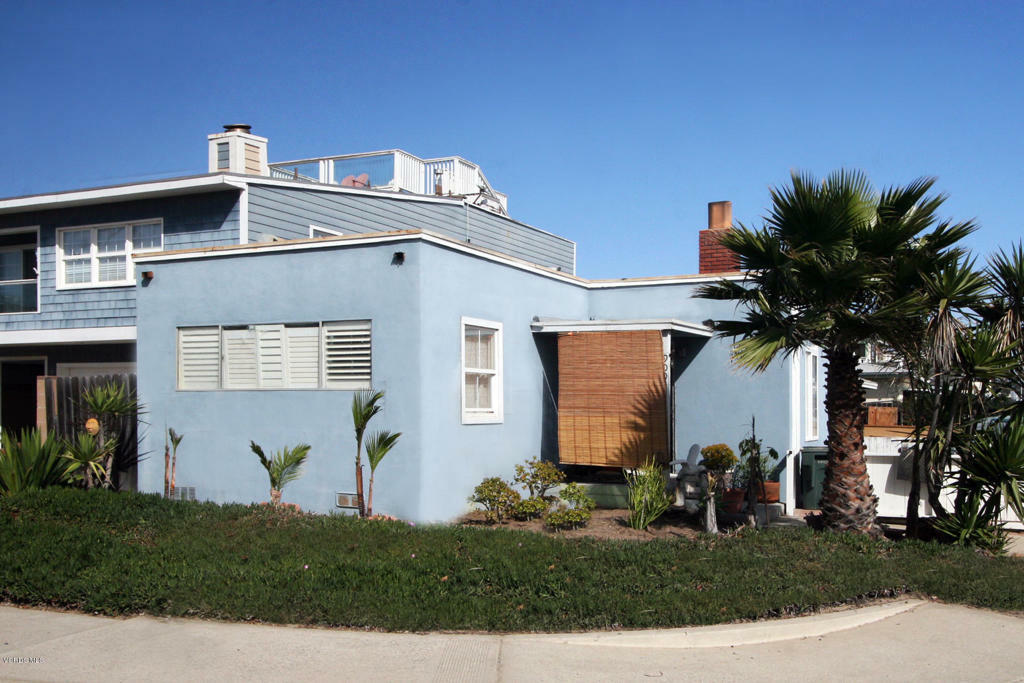 Property Photo:  900 Ocean Drive  CA 93035 