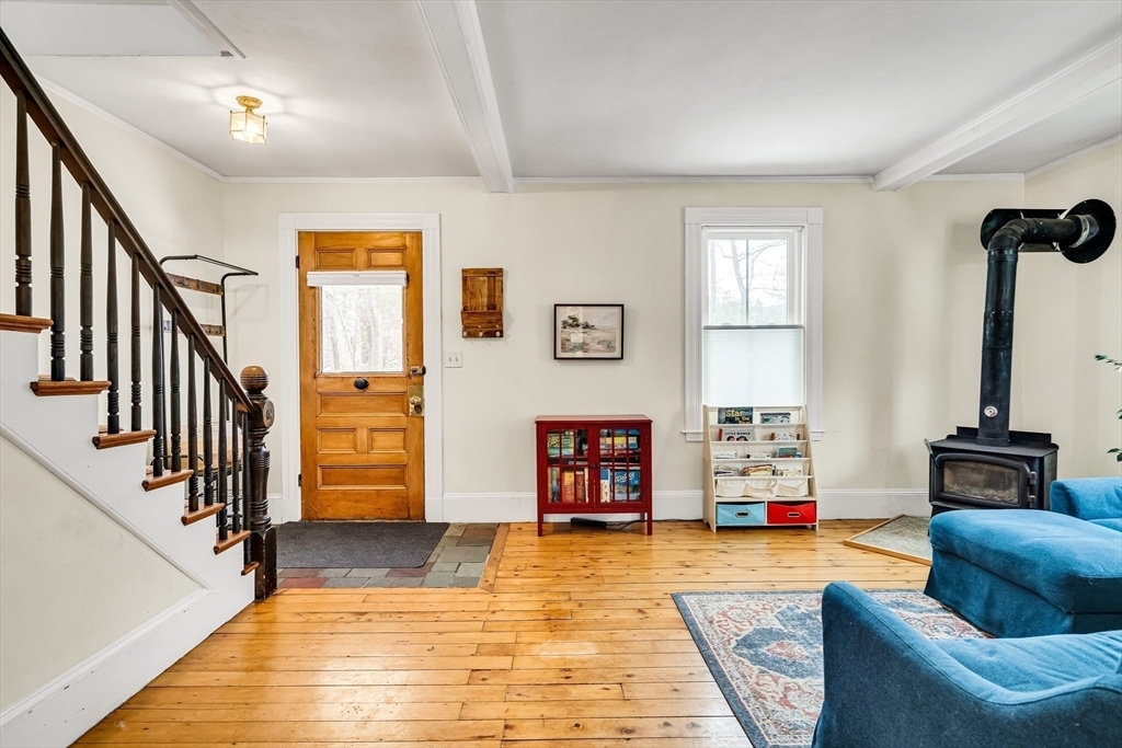 Property Photo:  342 Bedford St 342  MA 01742 