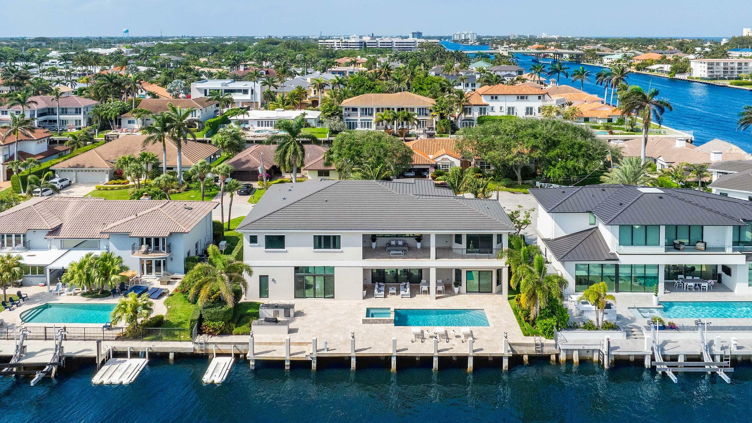 Property Photo: 968 Allamanda Drive FL 33483