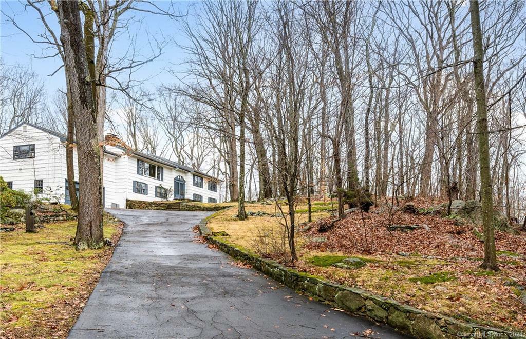 Property Photo:  155 Fox Ridge Road  CT 06903 