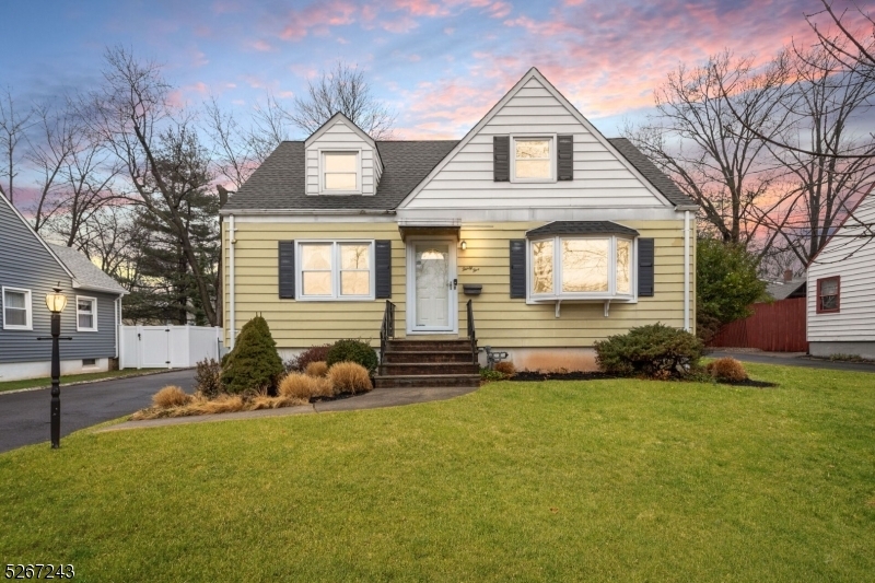 Property Photo:  35 Poplar Pl  NJ 07023 