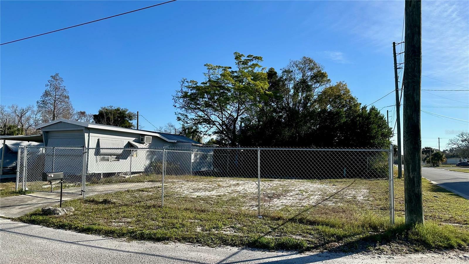 Property Photo:  13100 Dania Street  FL 34667 