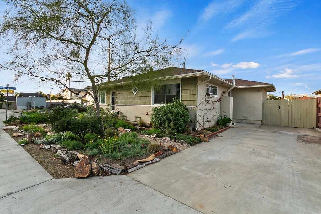 Property Photo:  8071 Ellis Avenue  CA 92646 