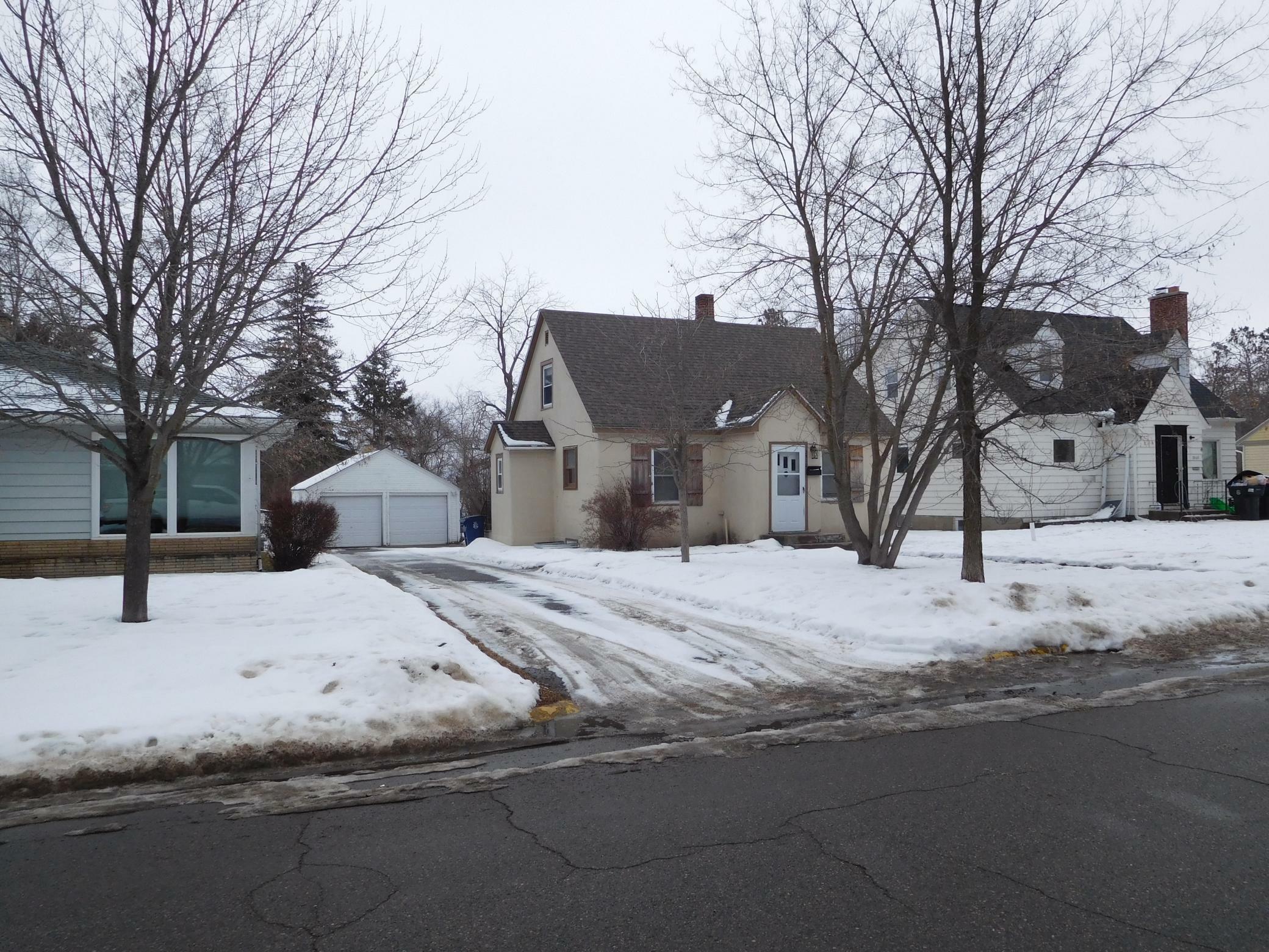 Property Photo:  2510 Calihan Avenue NE  MN 56601 