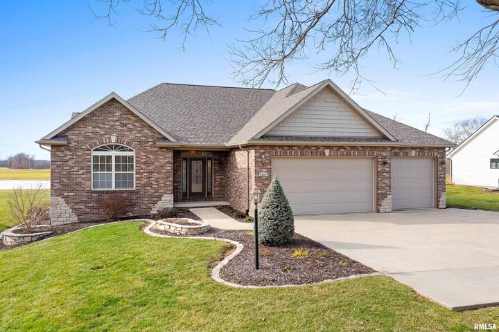 5019 S Cameron Lane  Mapleton IL 61547 photo