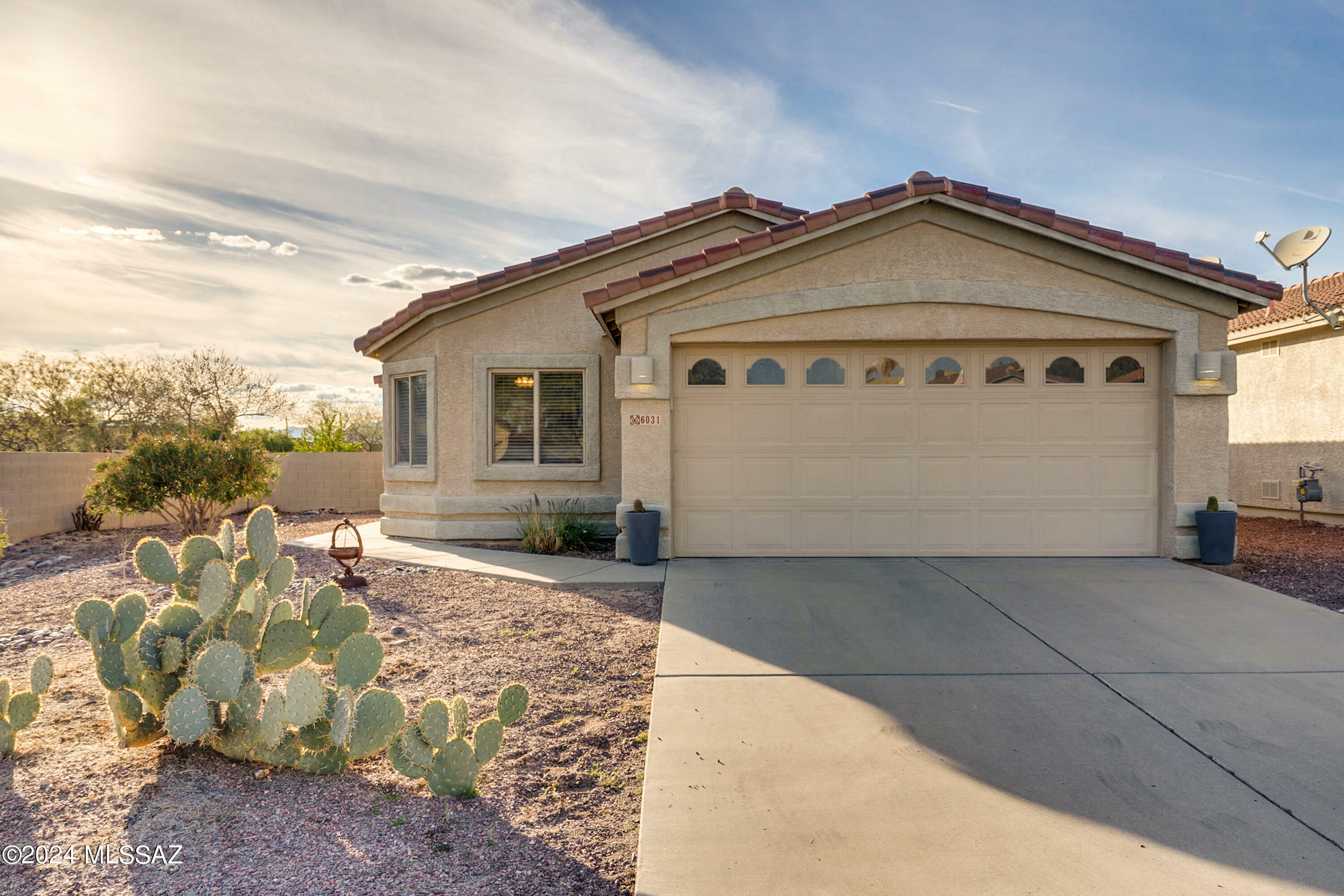 Property Photo:  6031 N Panorama Park Drive  AZ 85704 