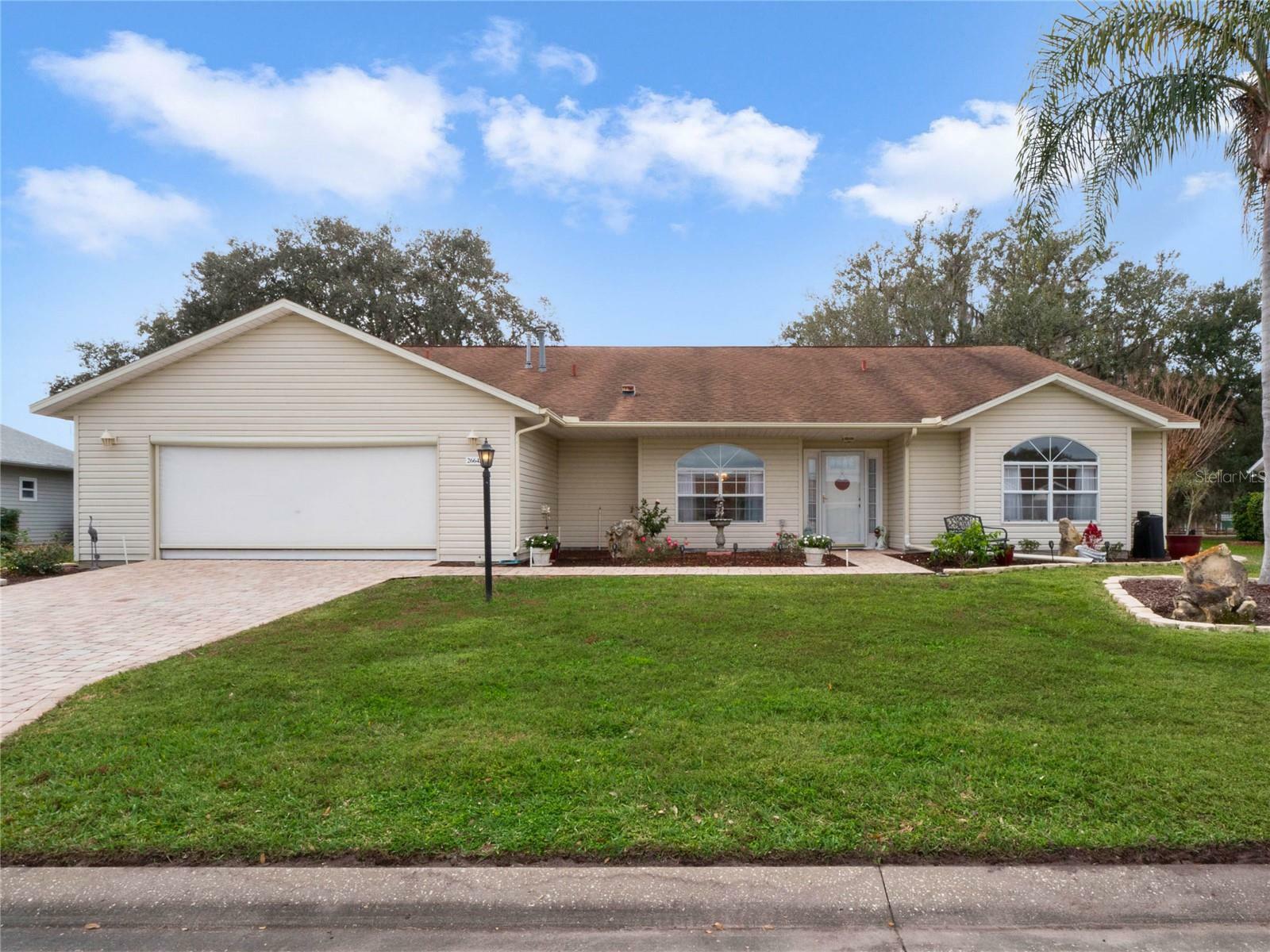 Property Photo:  26643 Evert Street  FL 34748 